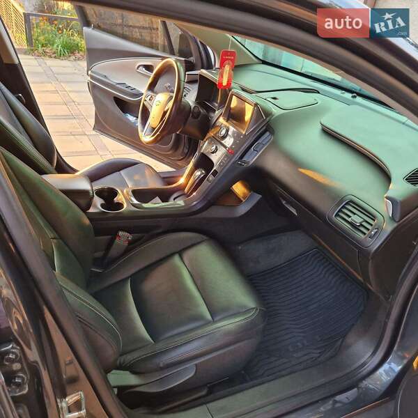 Седан Chevrolet Volt 2015 в Одессе фото 6 Седан Chevrolet Volt 2015 в Одессе