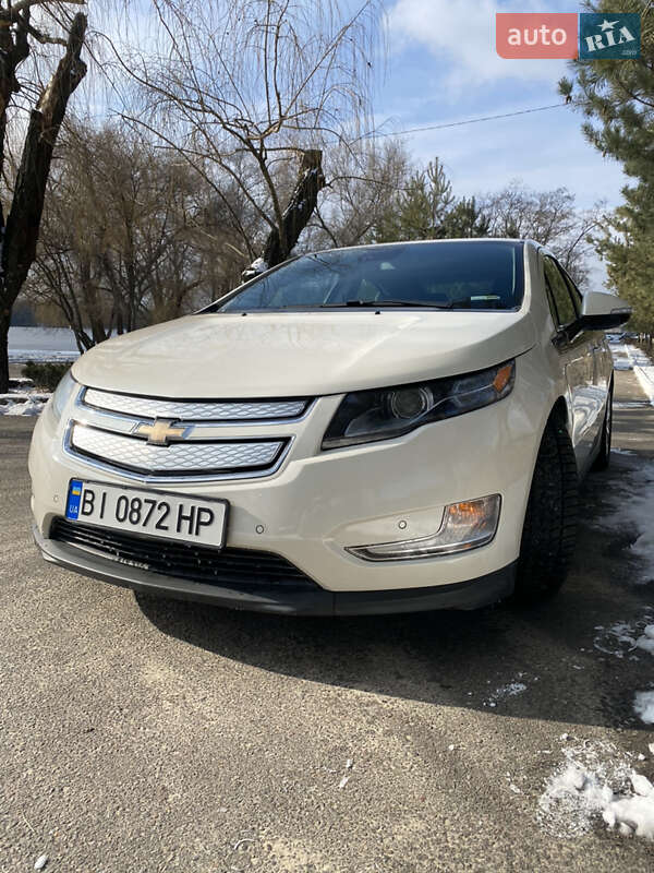 Лифтбек Chevrolet Volt 2013 в Кременчуге фото 2 Лифтбек Chevrolet Volt 2013 в Кременчуге