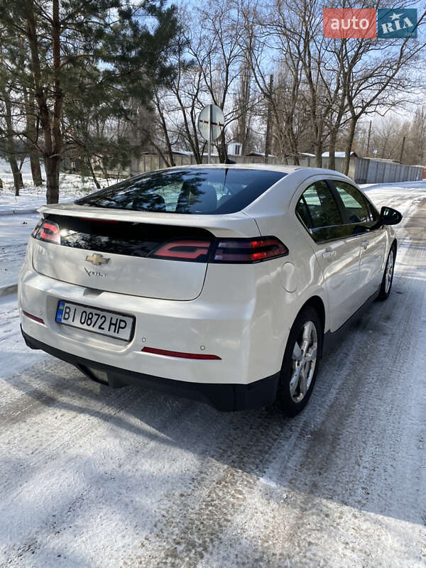 Лифтбек Chevrolet Volt 2013 в Кременчуге фото 6 Лифтбек Chevrolet Volt 2013 в Кременчуге