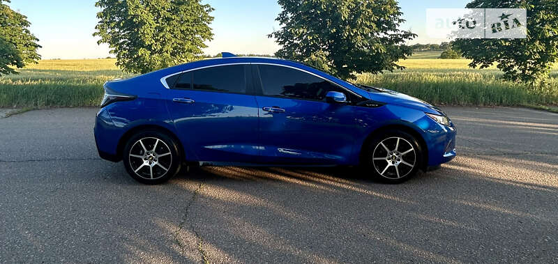 Хэтчбек Chevrolet Volt 2016 в Одессе