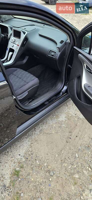 Хэтчбек Chevrolet Volt 2013 в Черновцах