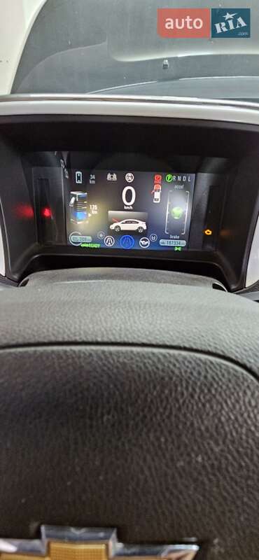 Хэтчбек Chevrolet Volt 2013 в Черновцах