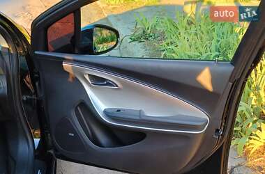 Хэтчбек Chevrolet Volt 2014 в Южноукраинске