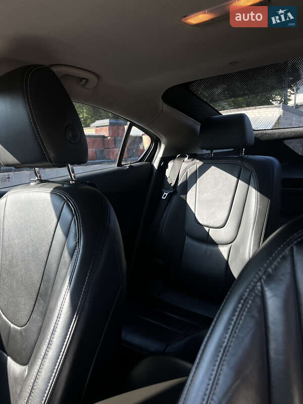 Хетчбек Chevrolet Volt 2012 в Рівному
