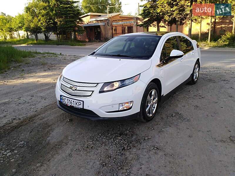 Хэтчбек Chevrolet Volt 2012 в Львове