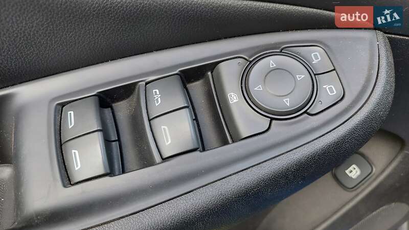 Хетчбек Chevrolet Volt 2017 в Сумах