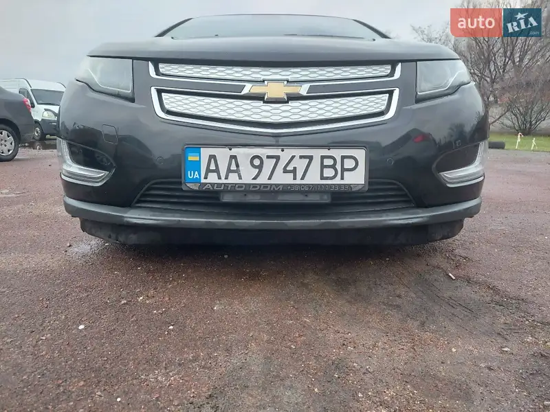 Хэтчбек Chevrolet Volt 2013 в 
