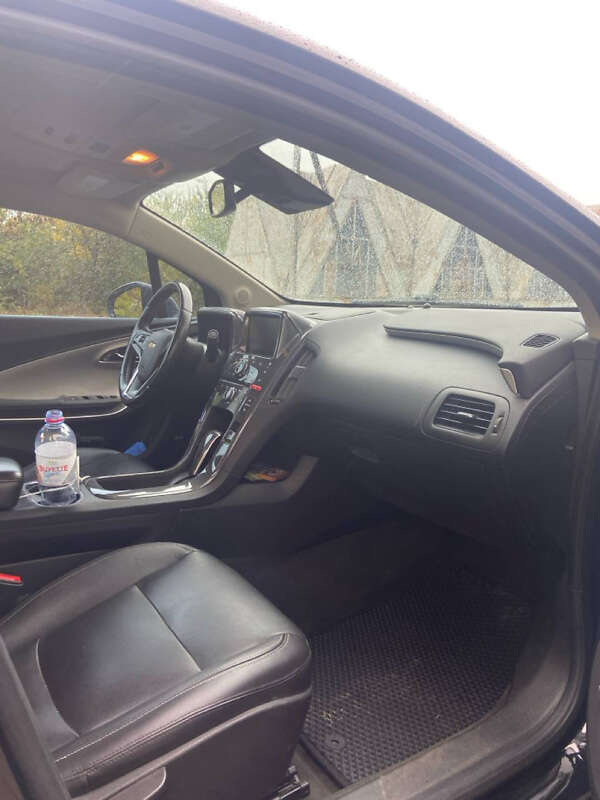 Хэтчбек Chevrolet Volt 2015 в Николаеве