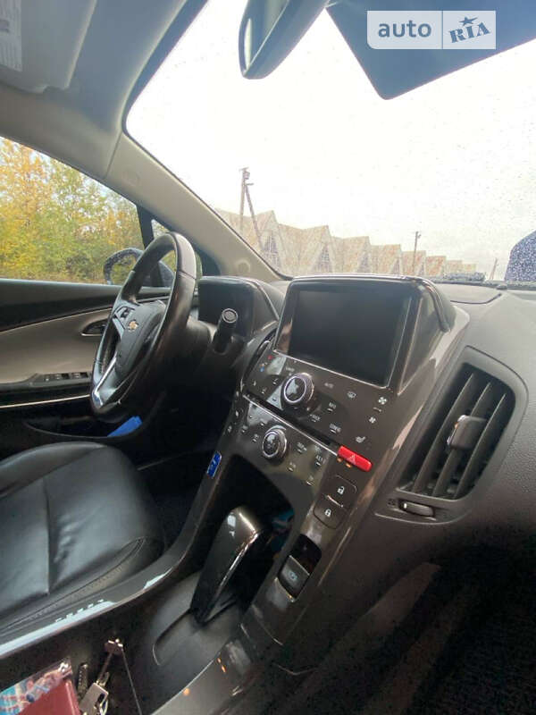 Хэтчбек Chevrolet Volt 2015 в Николаеве