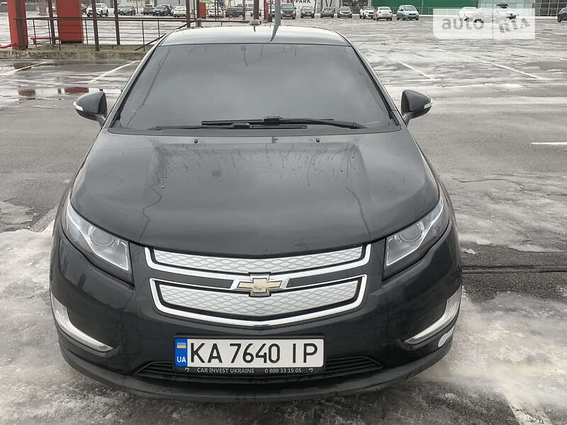 Хэтчбек Chevrolet Volt 2015 в Киеве