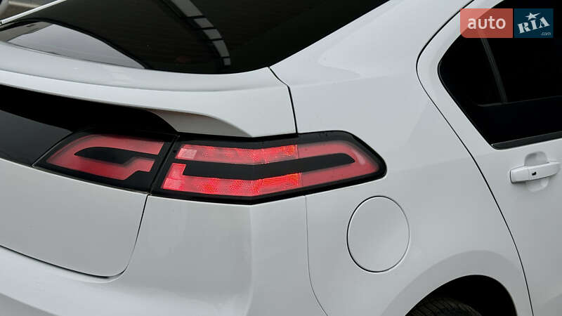 Хетчбек Chevrolet Volt 2013 в Умані