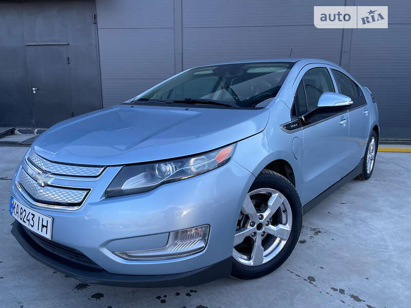 Хэтчбек Chevrolet Volt 2012 в Киеве