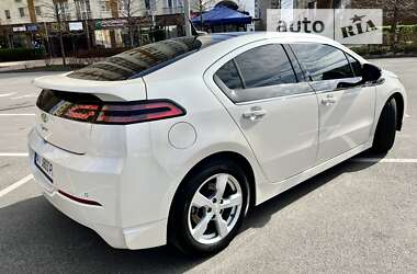 Хэтчбек Chevrolet Volt 2014 в Киеве