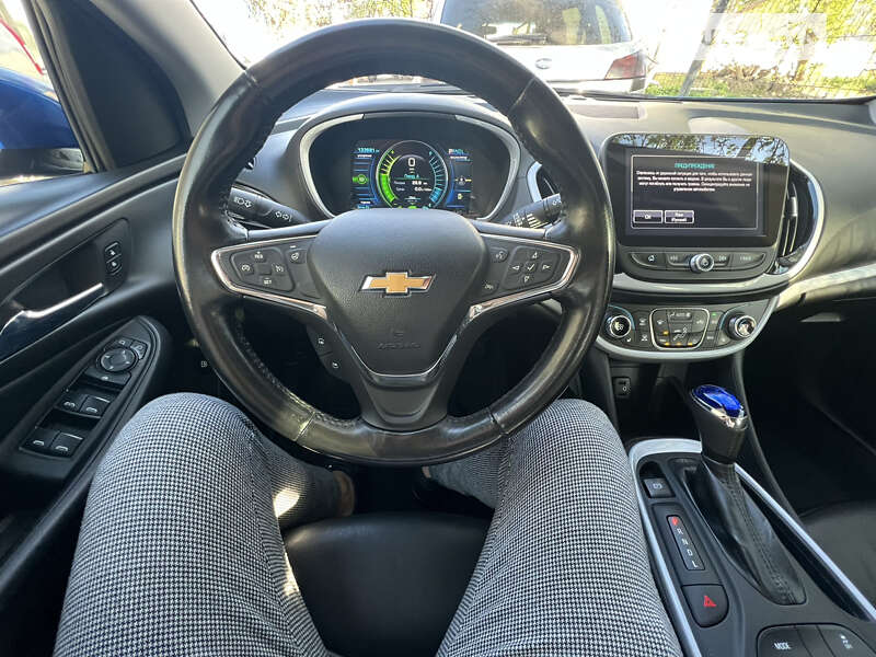 Хэтчбек Chevrolet Volt 2016 в Киеве