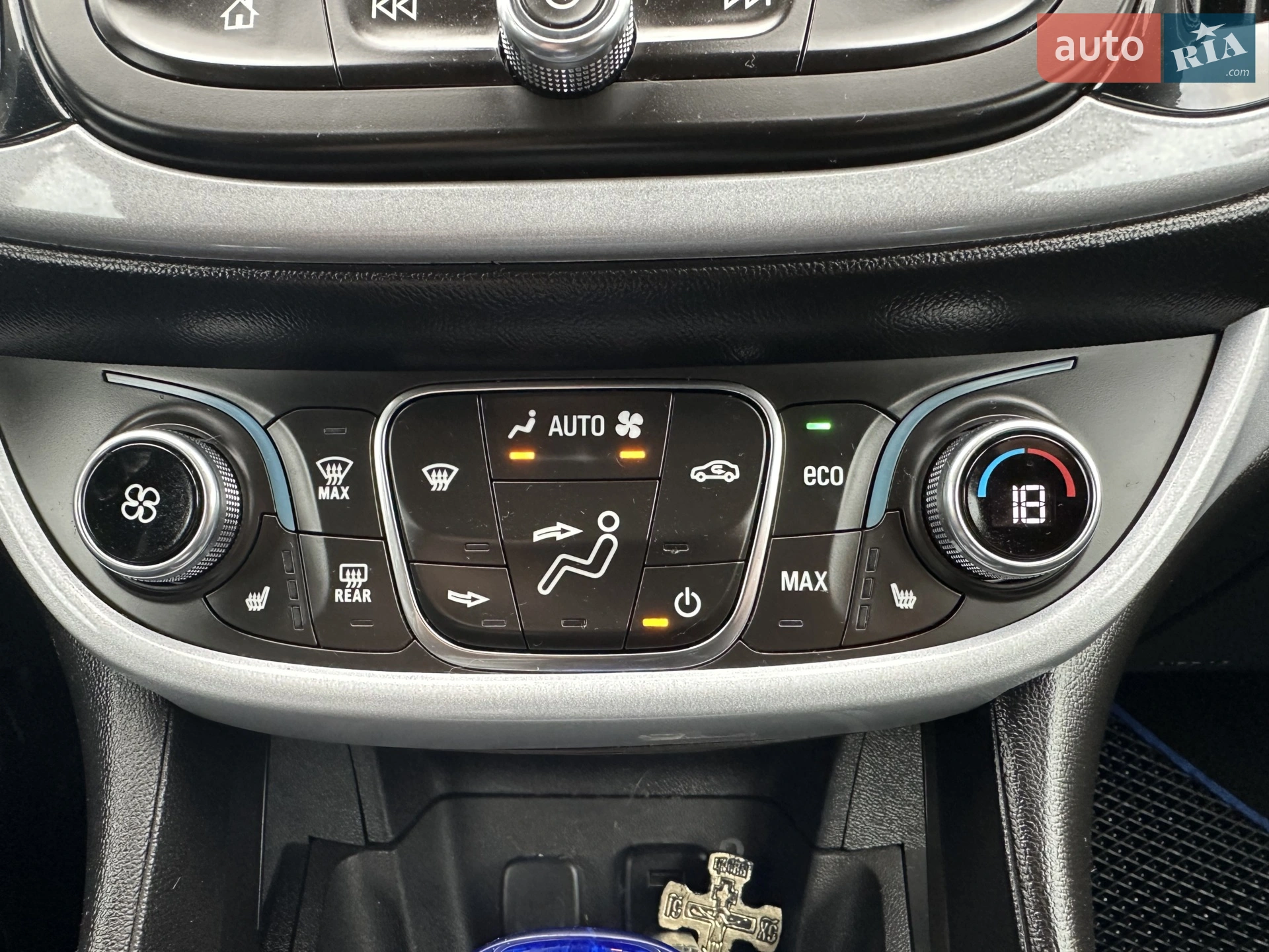 2016 Chevrolet Volt - мініатюра 9