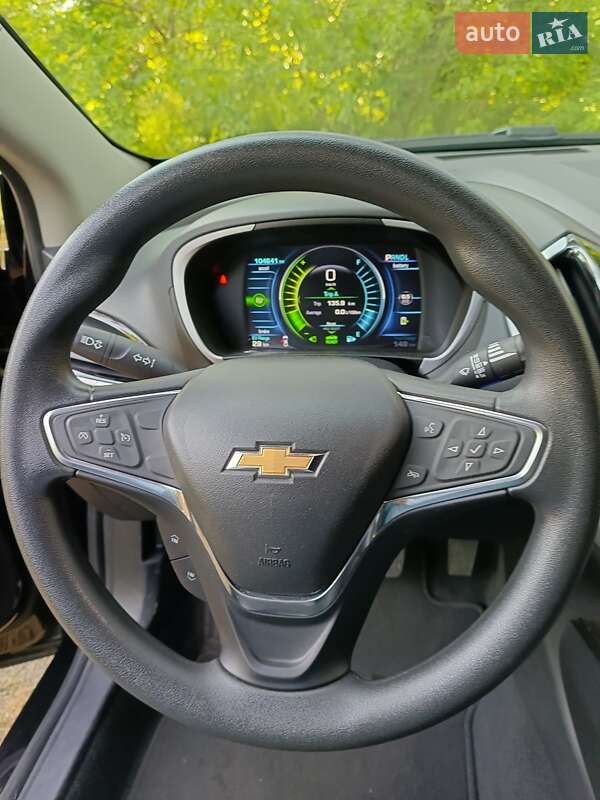 Хэтчбек Chevrolet Volt 2017 в Киеве