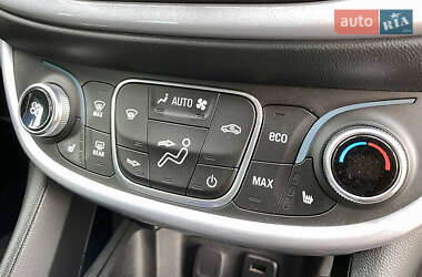 Хэтчбек Chevrolet Volt 2018 в Киеве