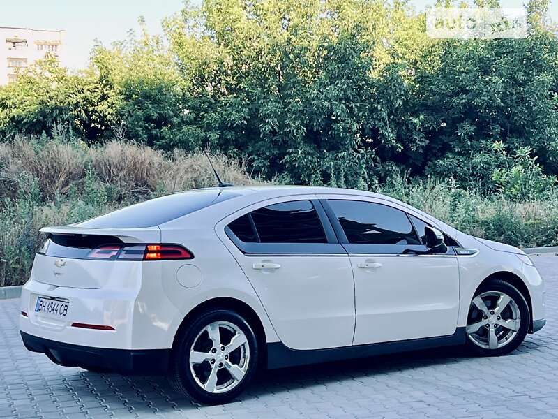Хэтчбек Chevrolet Volt 2013 в Одессе