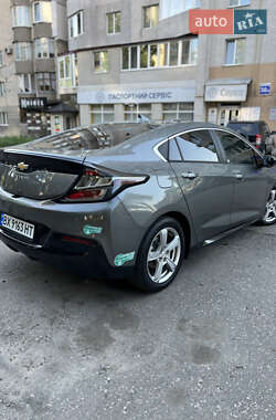 Хэтчбек Chevrolet Volt 2016 в 