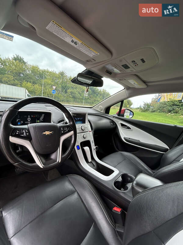 Хэтчбек Chevrolet Volt 2013 в Киеве