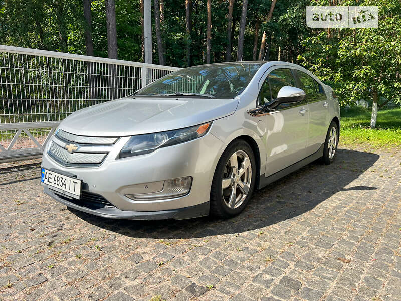 Хэтчбек Chevrolet Volt 2010 в Киеве