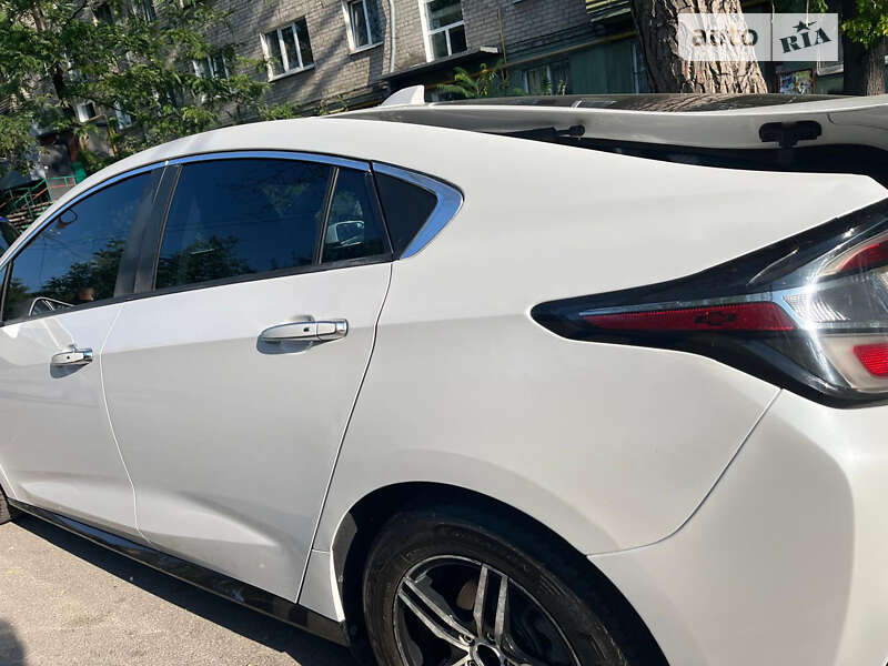 Хэтчбек Chevrolet Volt 2016 в Запорожье фото 14 Хэтчбек Chevrolet Volt 2016 в Запорожье