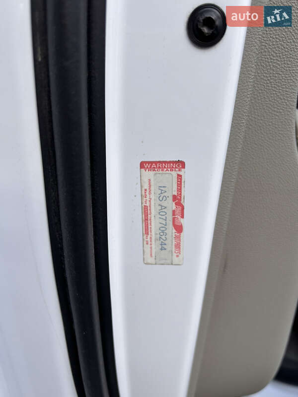 Хэтчбек Chevrolet Volt 2012 в Ильинцах