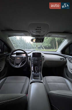 Хэтчбек Chevrolet Volt 2012 в 