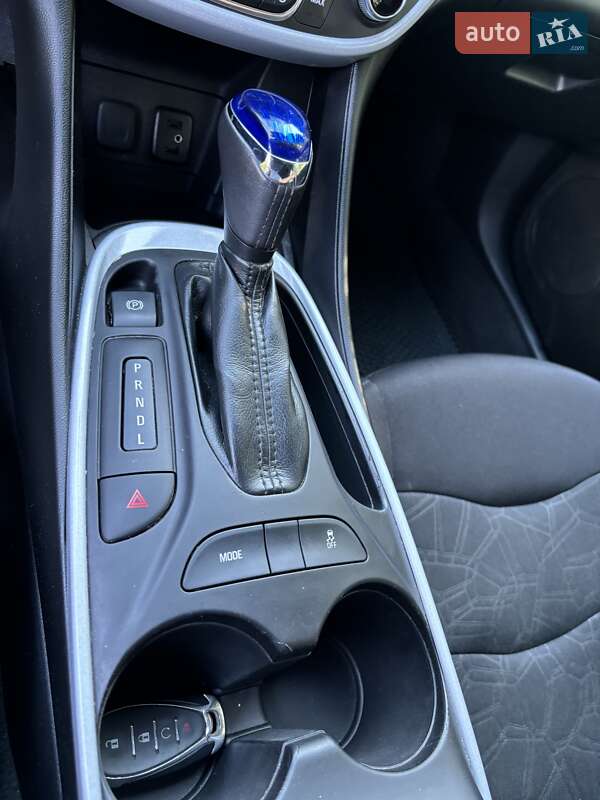 Хэтчбек Chevrolet Volt 2017 в Хмельницком