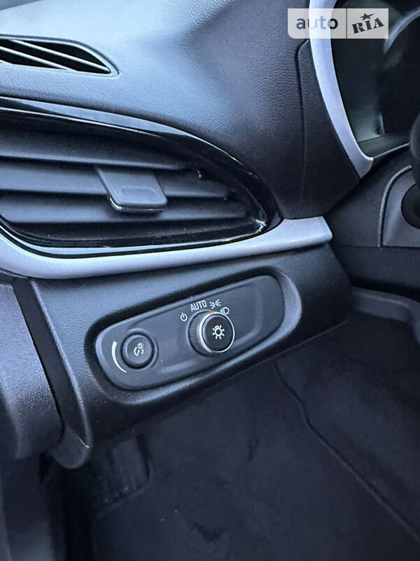 Хетчбек Chevrolet Volt 2018 в Ужгороді фото 14 Хетчбек Chevrolet Volt 2018 в Ужгороді