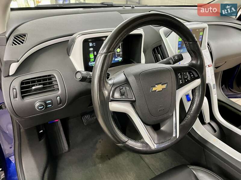Хэтчбек Chevrolet Volt 2013 в Сумах