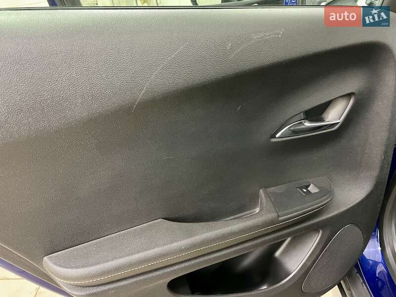 Хэтчбек Chevrolet Volt 2013 в Сумах