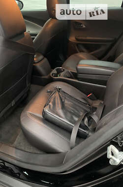 Хэтчбек Chevrolet Volt 2013 в 