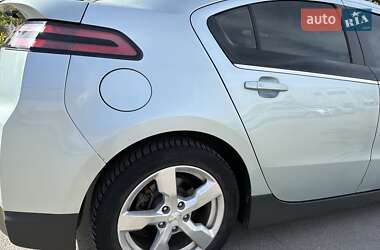 Хэтчбек Chevrolet Volt 2013 в 