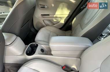 Хэтчбек Chevrolet Volt 2013 в 