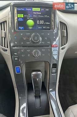 Хэтчбек Chevrolet Volt 2013 в 
