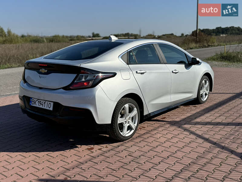 Хэтчбек Chevrolet Volt 2016 в Ровно фото 10 Хэтчбек Chevrolet Volt 2016 в Ровно