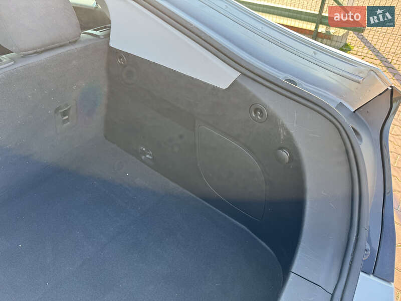 Хэтчбек Chevrolet Volt 2016 в Ровно фото 31 Хэтчбек Chevrolet Volt 2016 в Ровно