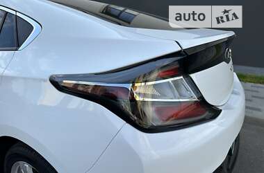 Хэтчбек Chevrolet Volt 2017 в Киеве