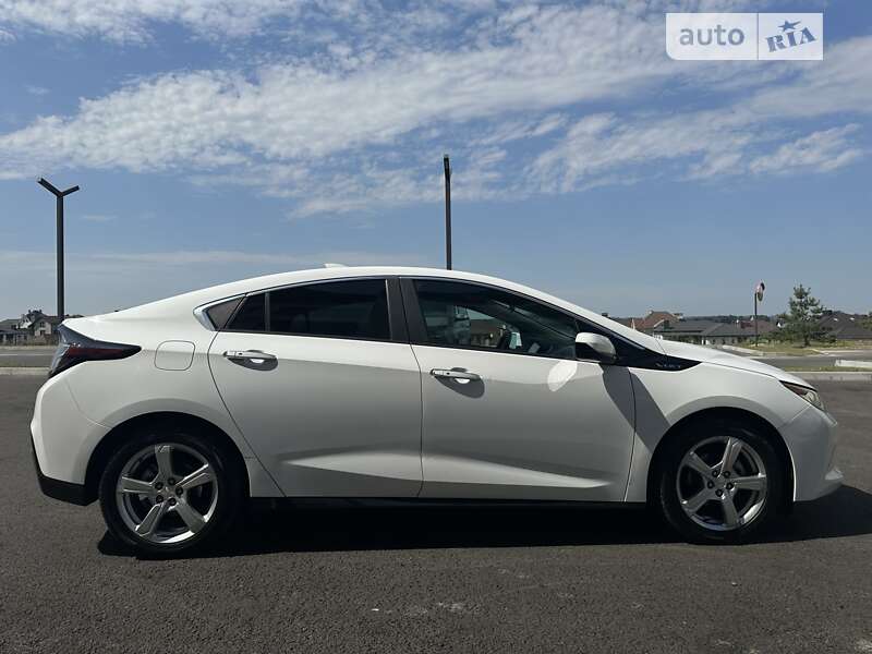 Хэтчбек Chevrolet Volt 2017 в Киеве фото 40 Хэтчбек Chevrolet Volt 2017 в Киеве