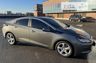 Хэтчбек Chevrolet Volt 2016 в Киеве