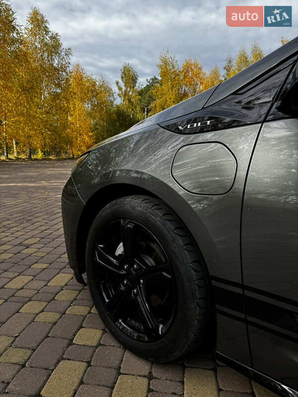 Хэтчбек Chevrolet Volt 2017 в Харькове