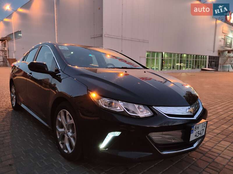 Хэтчбек Chevrolet Volt 2015 в Одессе