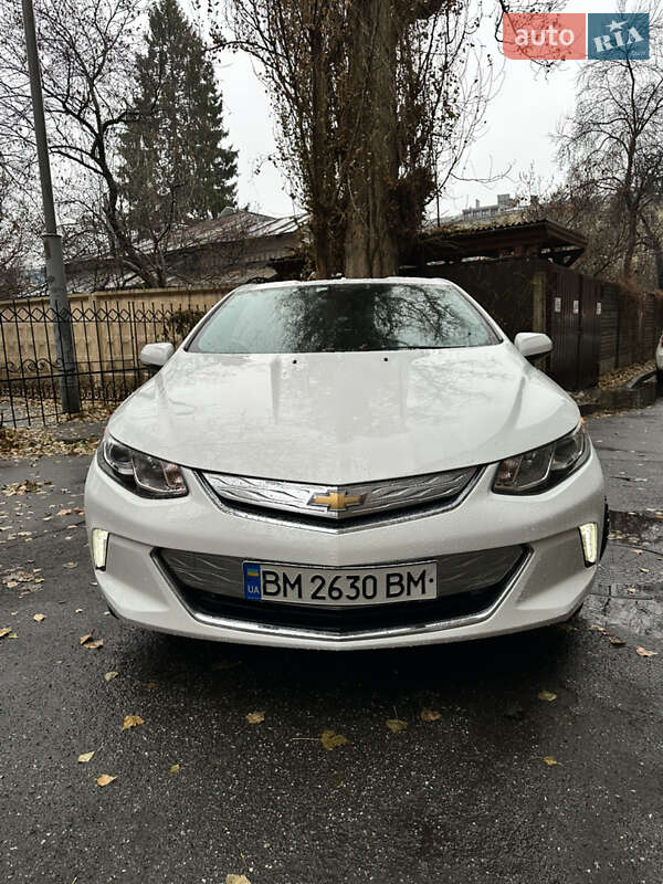 Хэтчбек Chevrolet Volt 2016 в Черноморске