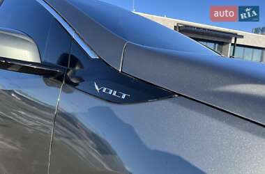 Хэтчбек Chevrolet Volt 2016 в Киеве