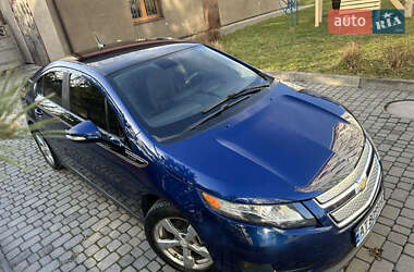 Хэтчбек Chevrolet Volt 2012 в 