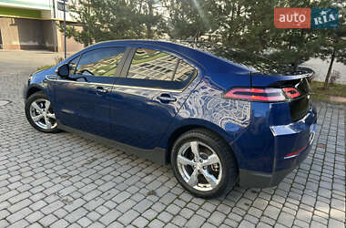 Хэтчбек Chevrolet Volt 2012 в 