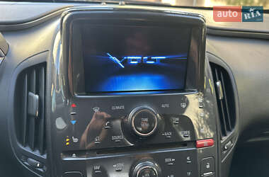 Хэтчбек Chevrolet Volt 2012 в 