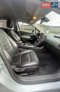 Хэтчбек Chevrolet Volt 2011 в 
