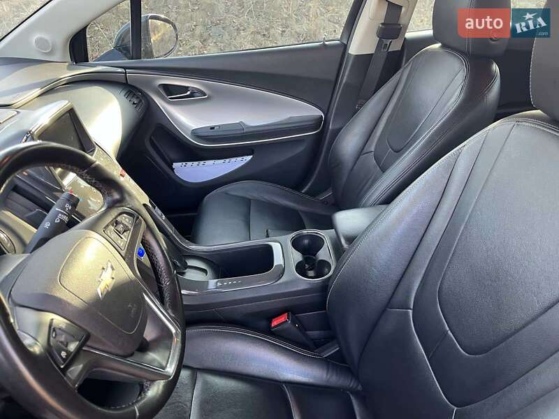 Хетчбек Chevrolet Volt 2015 в Кременчуці